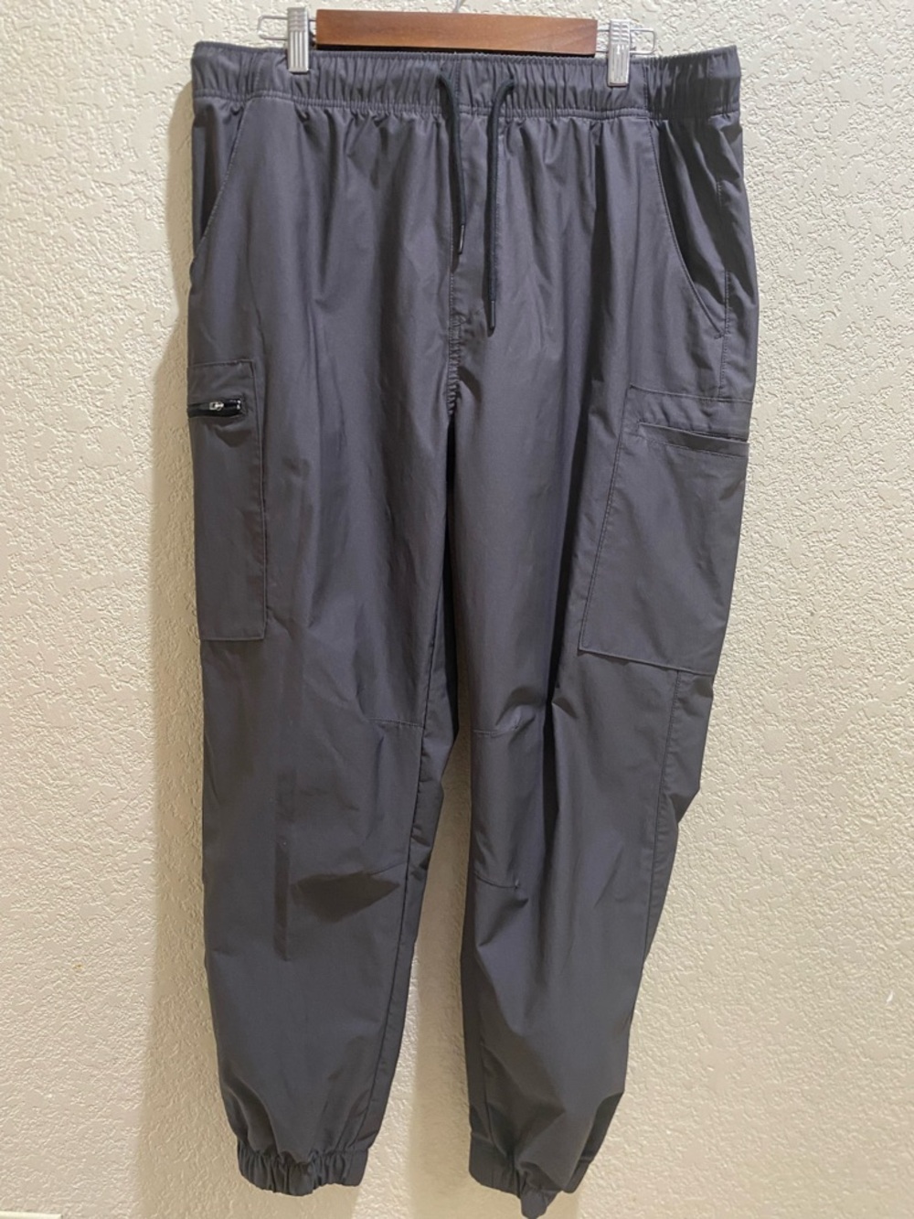 Plugg Men's Gray Cargo Joggers with Utility Pockets